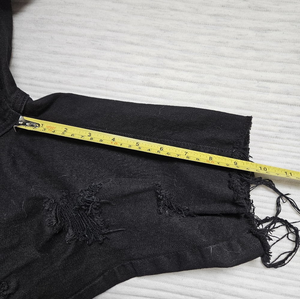 Pacsun Destroyed Black Denim Skinny Bermuda Skater Shredding Shorts Size 28 - Picture 8 of 8